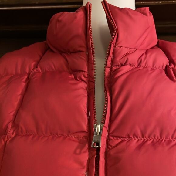 Eddie Bauer Brand Women's Size Medium Maroon Puff Down Vest Zipper Front - Picture 2 of 4